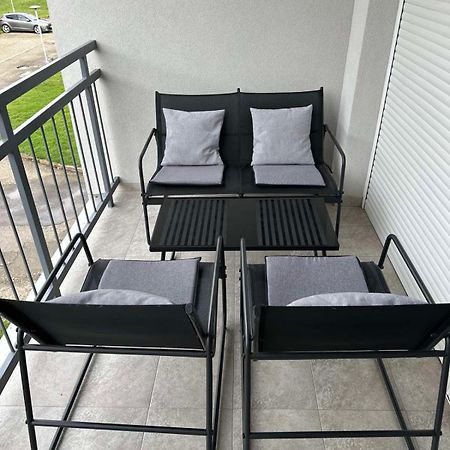 Apartman 8 Vrdnik Eksteriør bilde