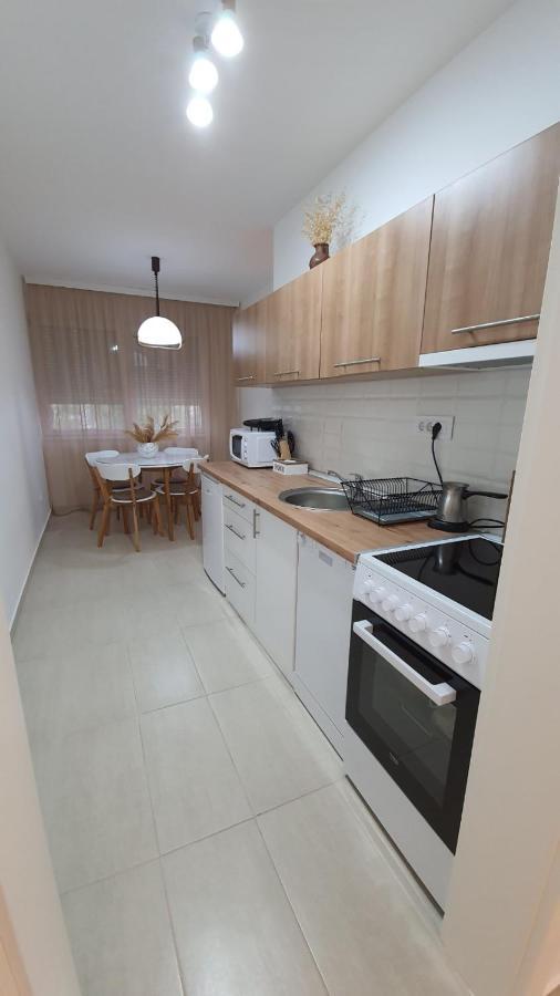 Apartman 8 Vrdnik Eksteriør bilde