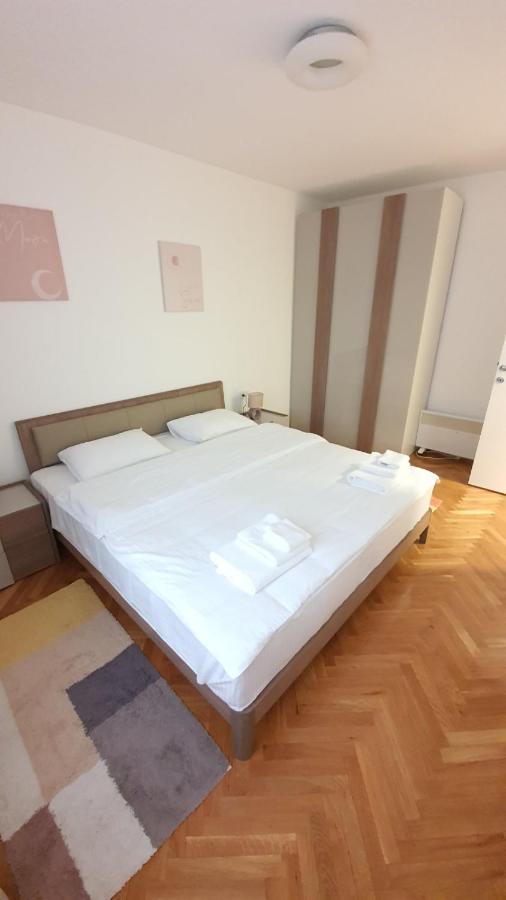 Apartman 8 Vrdnik Eksteriør bilde